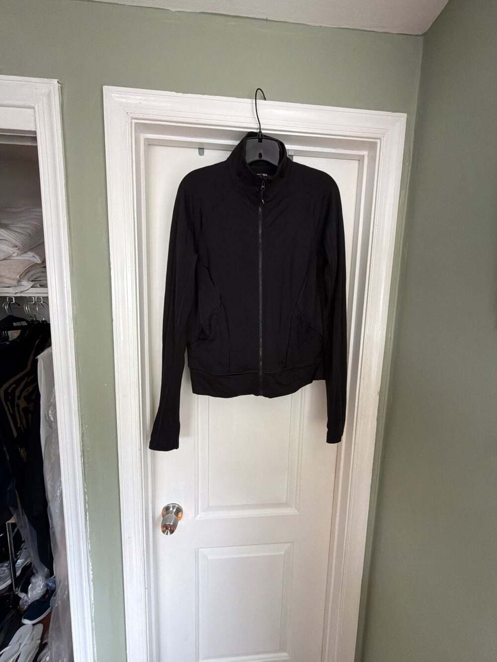 Victoria's Secret VS Sport Activewear Black Full Zip Jacket with Mesh Venting